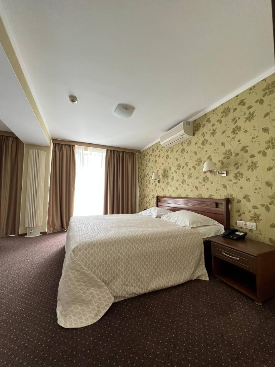 Grand-Marine Hotel & Spa Burlach'ya Balka Luaran gambar
