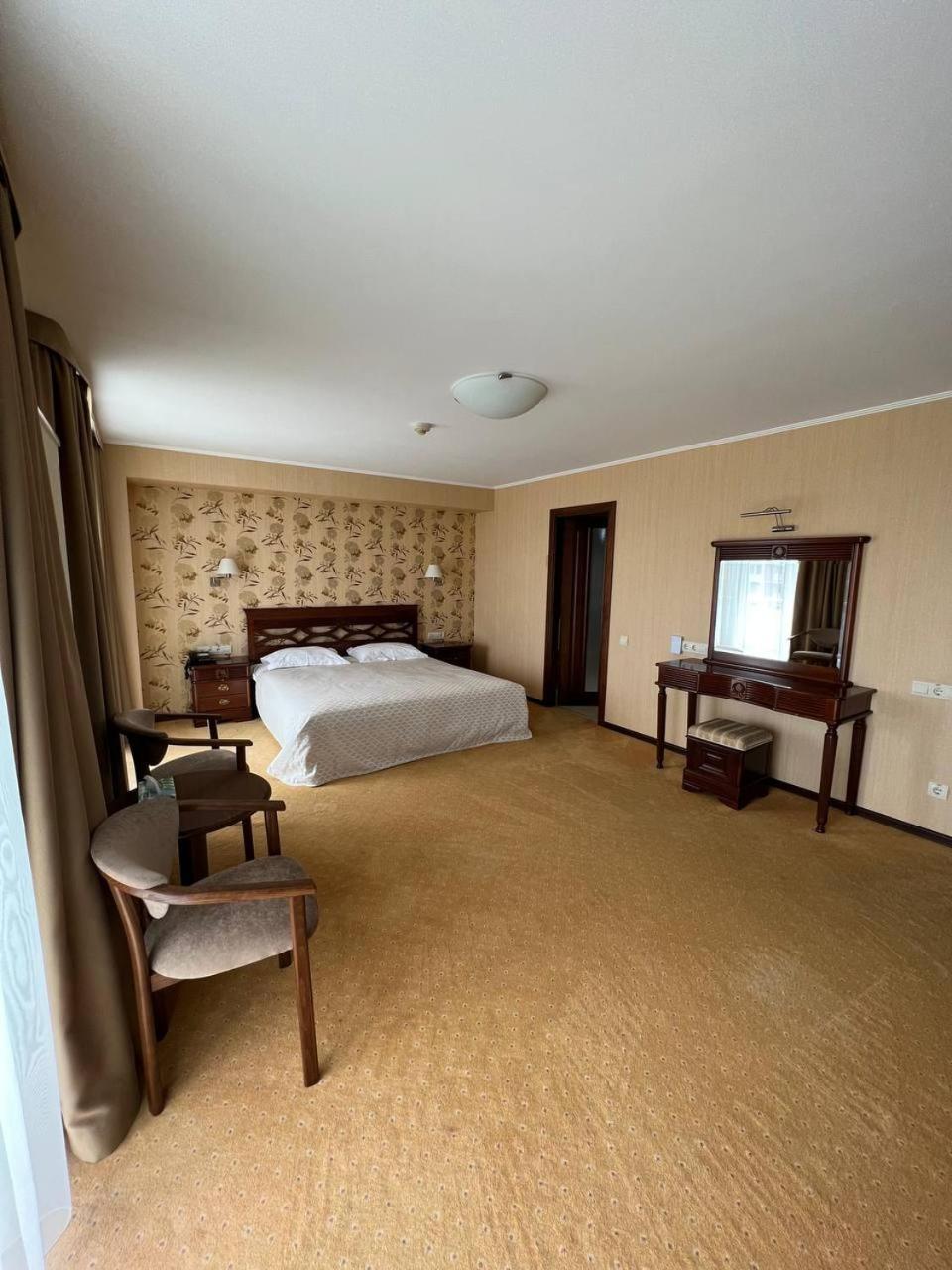 Grand-Marine Hotel & Spa Burlach'ya Balka Luaran gambar