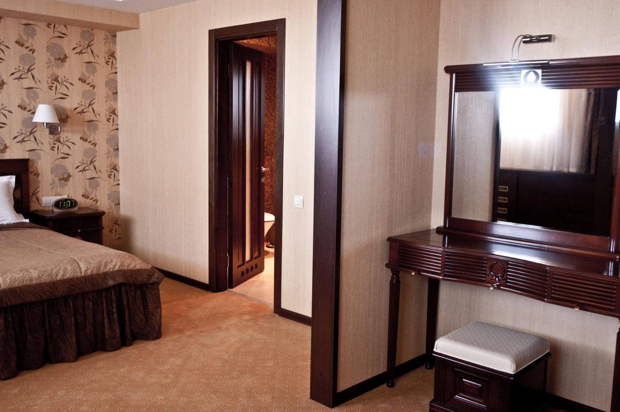 Grand-Marine Hotel & Spa Burlach'ya Balka Luaran gambar